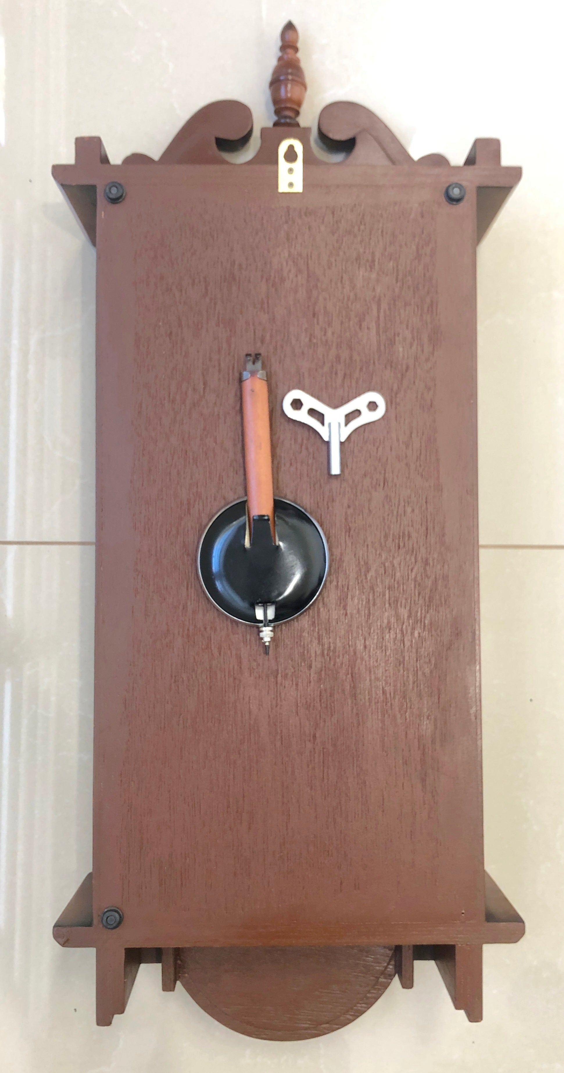 Vintage 31 Day UNIQUE Hammer on Coil Chime Wall Clock | eXibit collection