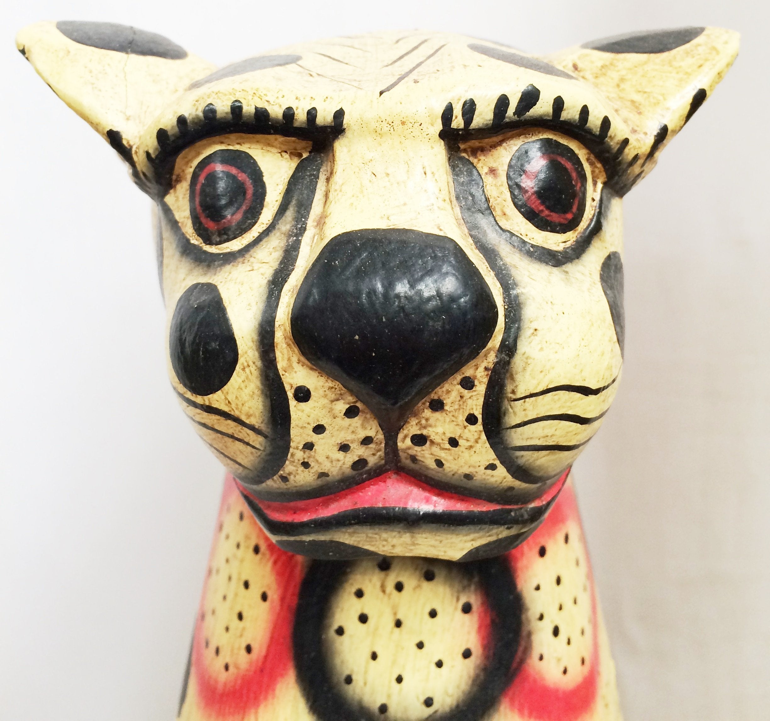 Spotted Cheetah Leopard Cat Sculptures | eXibit collection