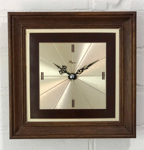 Vintage RAYNOR Battery Wall Clock  | eXibit collection