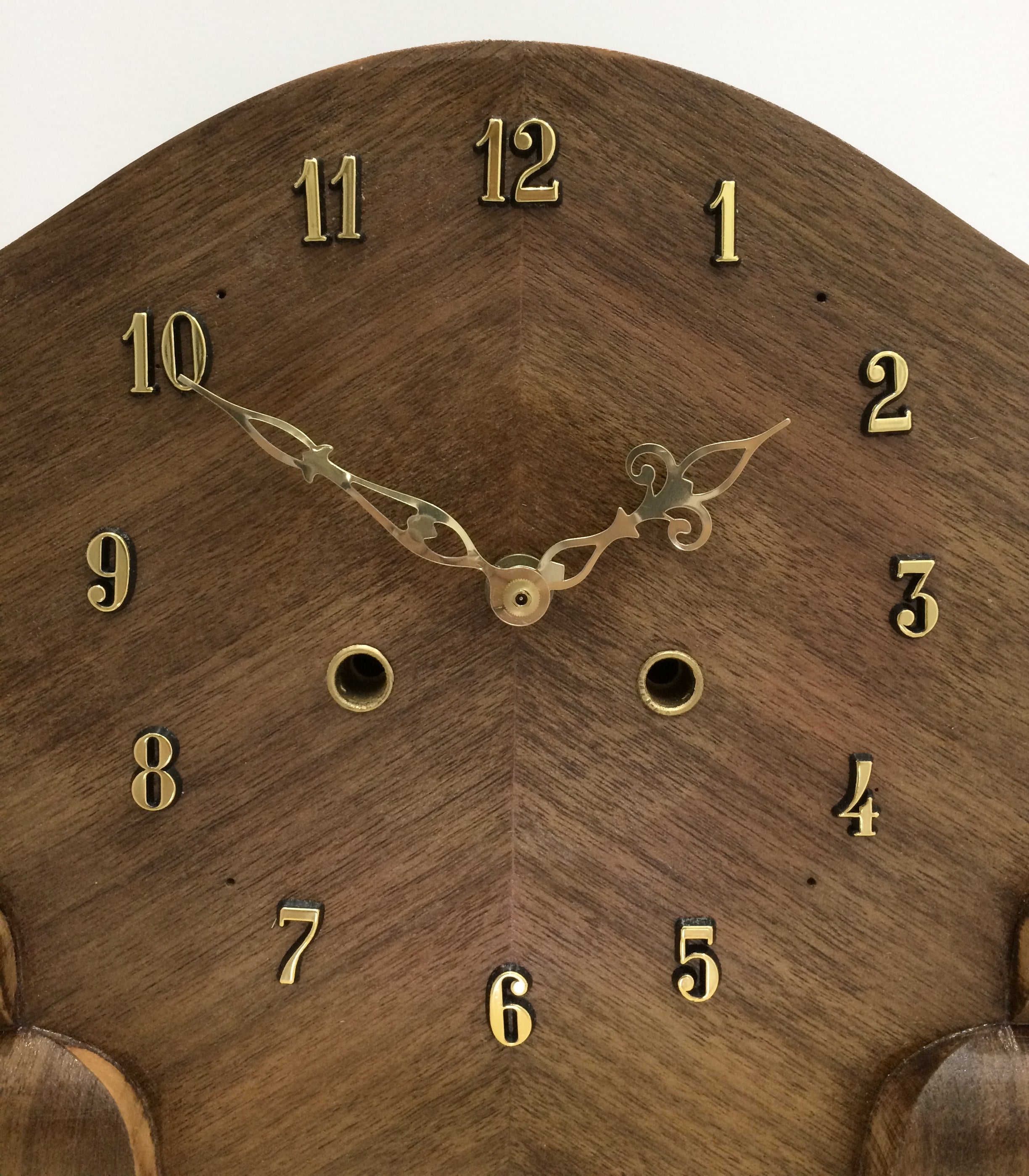 Vintage Original Battery Mantel Clock | eXibit collection