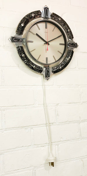 Vintage Starburst METAMEC Electric Wall Clock | eXibit collection