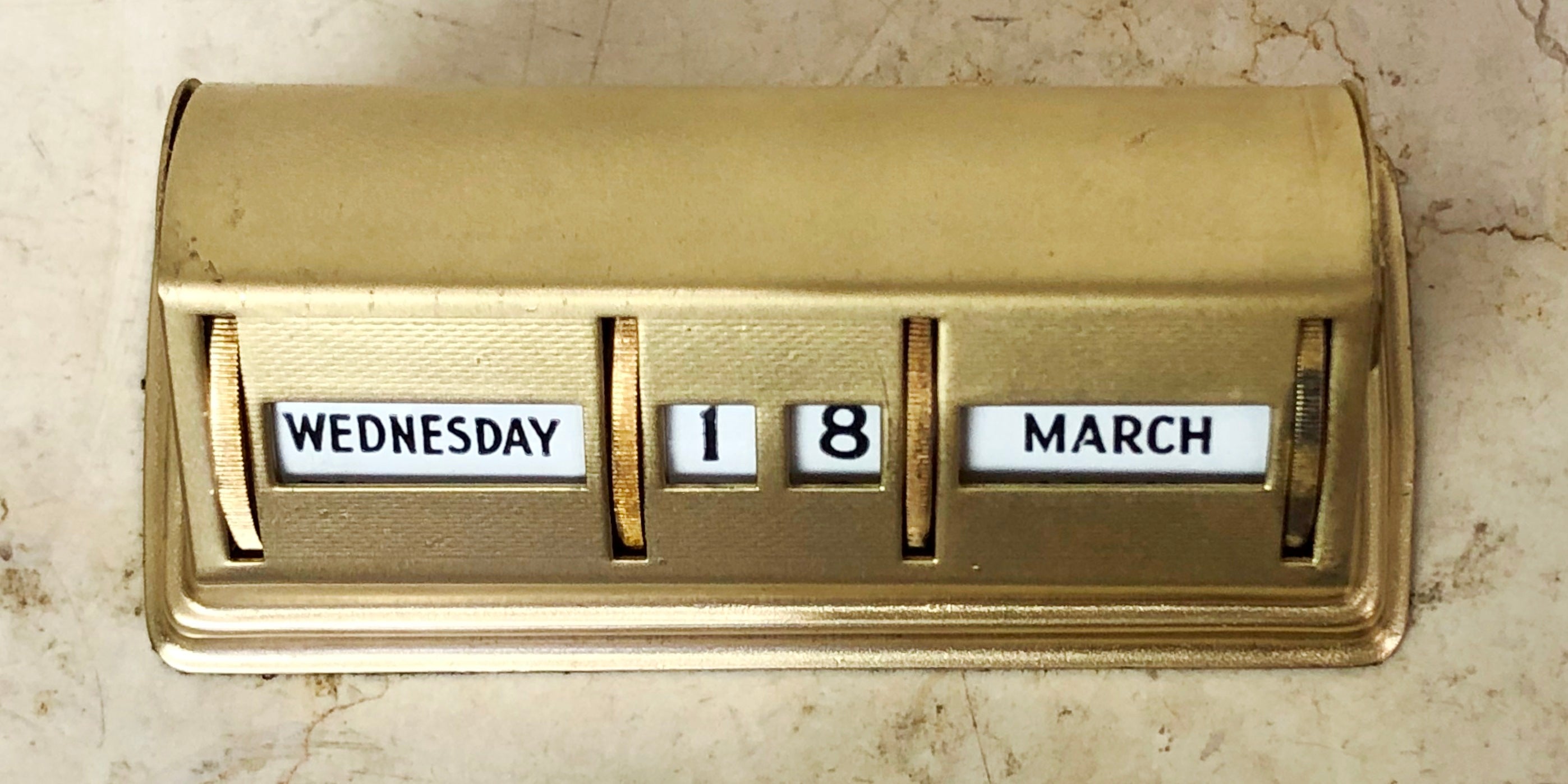 Vintage BRASS Perpetual Desk Calendar | eXibit collection