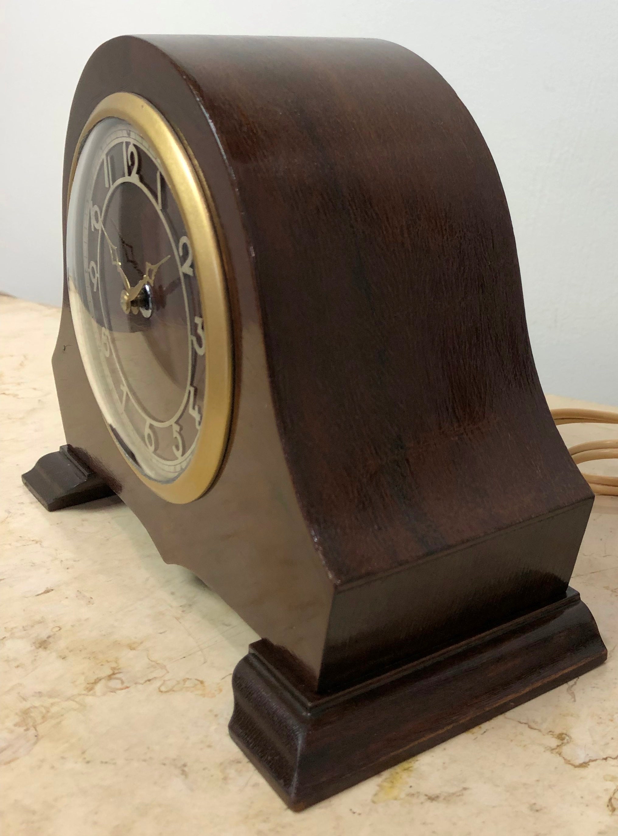 Vintage Art Deco English Electric Mantel Clock | eXibit collection
